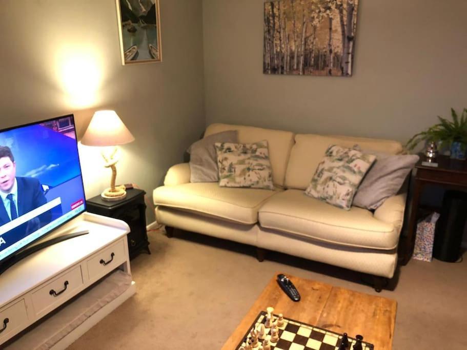 Lovely Riverside Flat Stifford Экстерьер фото